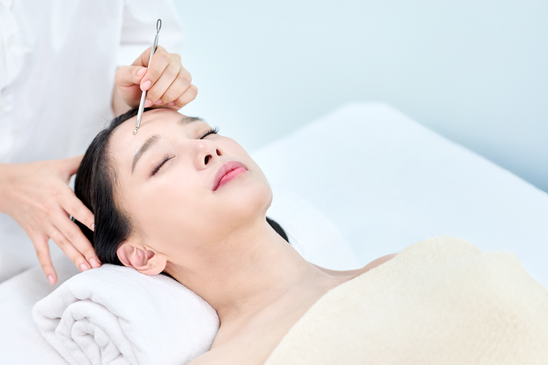 facial extractions in singapore